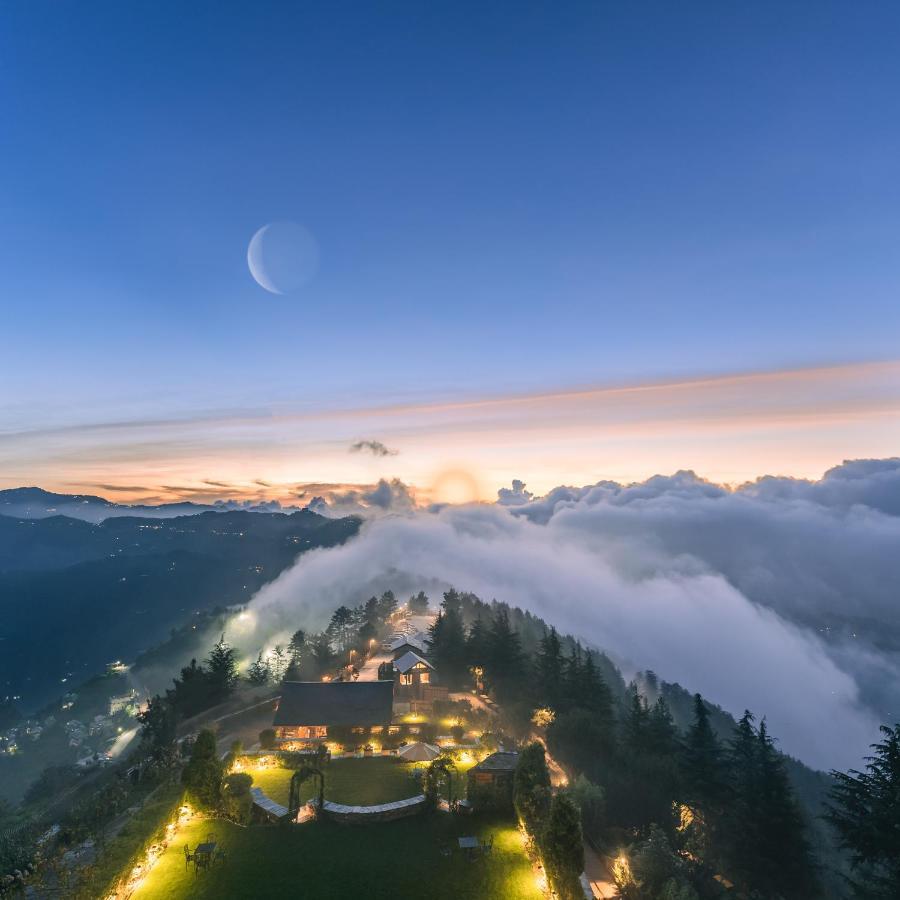 Taj Theog Resort & Spa Shimla Exterior foto