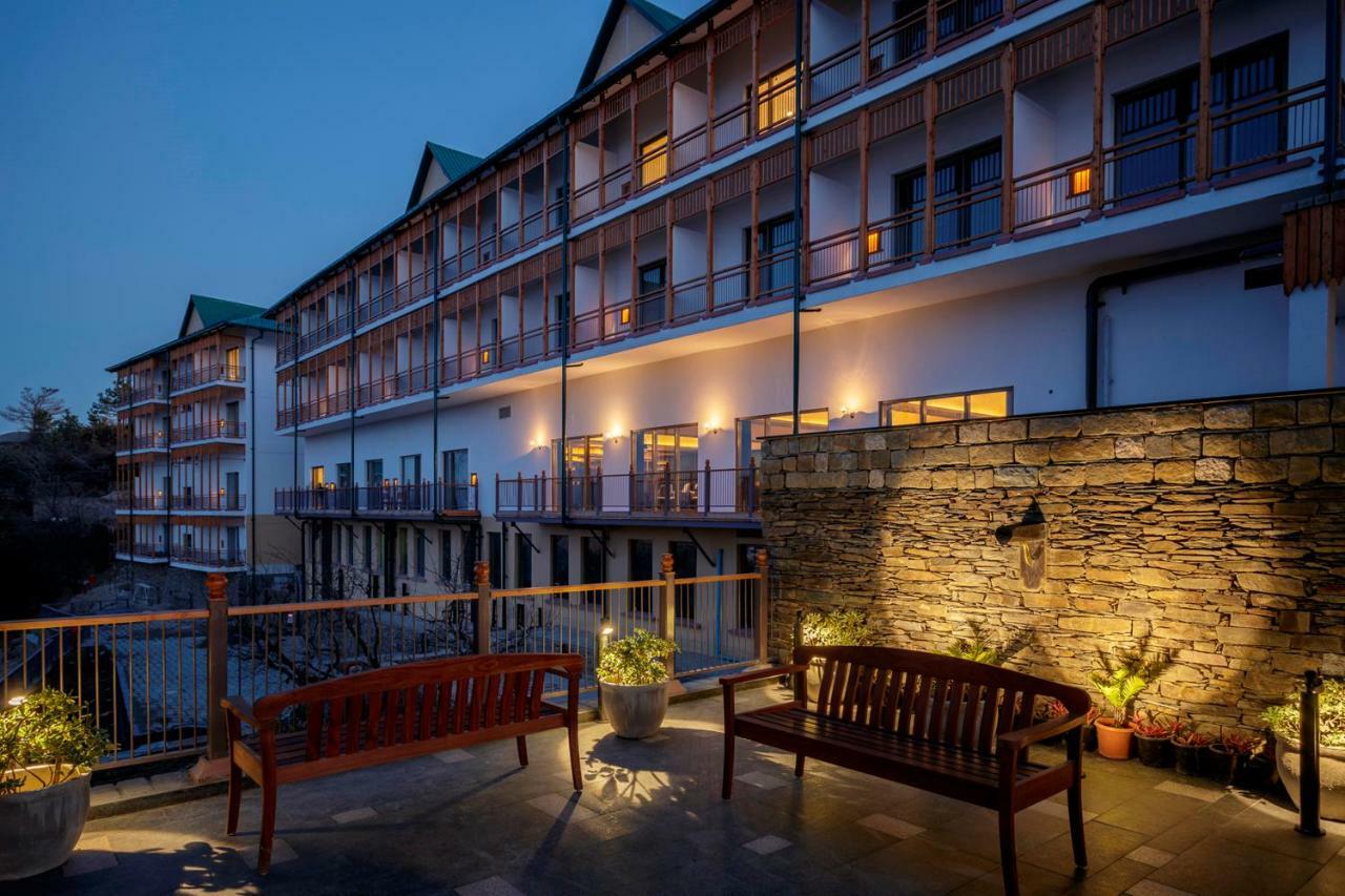 Taj Theog Resort & Spa Shimla Exterior foto